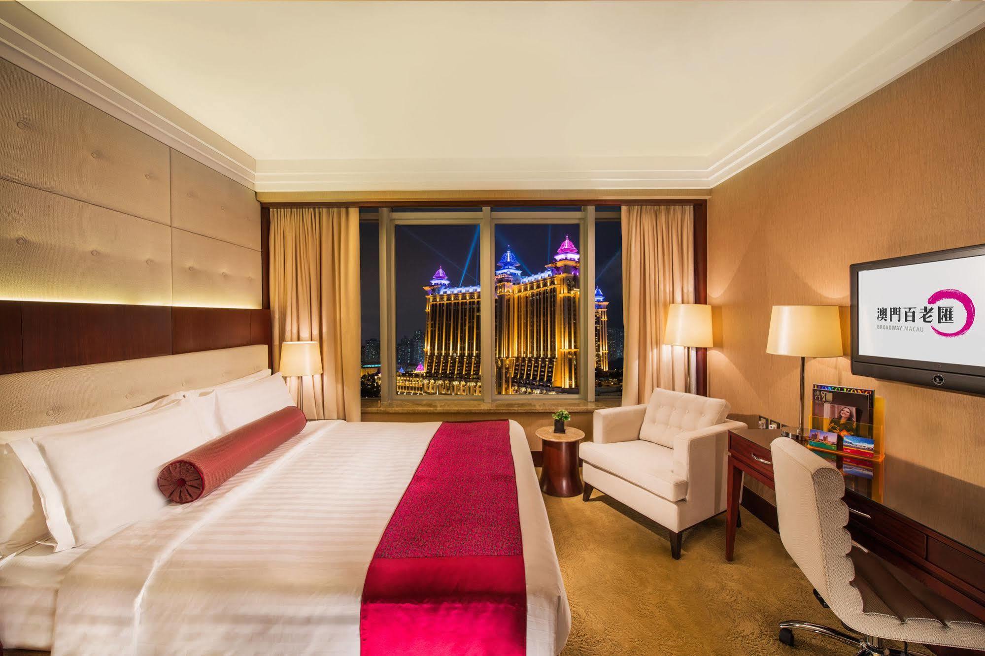 Broadway Hotel Macao Esterno foto