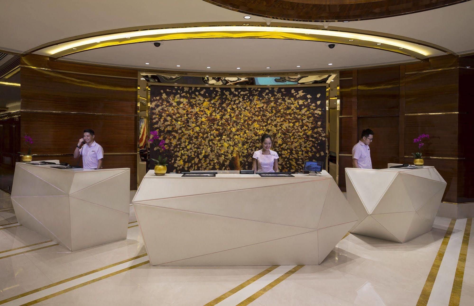 Broadway Hotel Macao Esterno foto